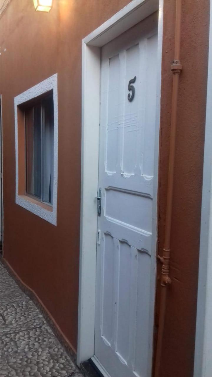 Hostel Trem Di Durmi Belo Horizonte Bilik gambar